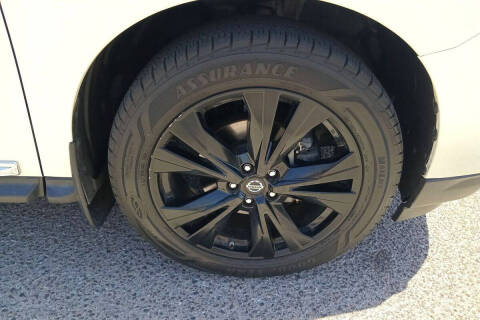 2017 Nissan Pathfinder Platinum