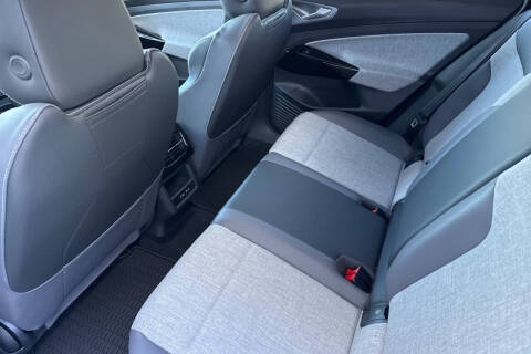 2025 Volkswagen ID.4 Pro