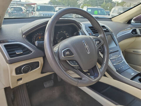 2013 Lincoln MKZ