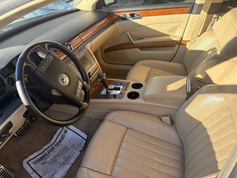 2004 Volkswagen Phaeton V8
