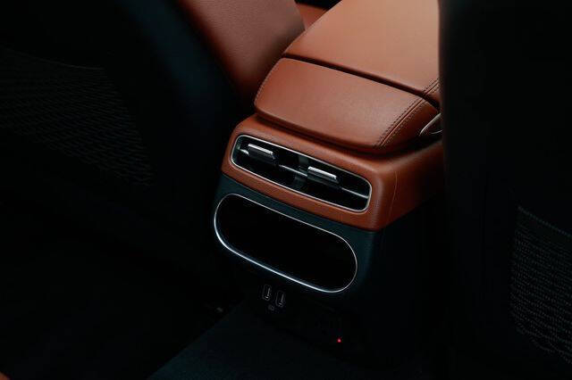 2022 Genesis GV70 2.5T Standard