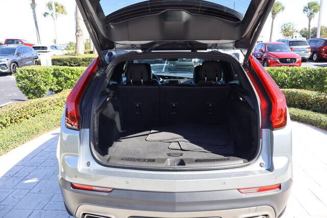 2023 Cadillac XT4 Premium Luxury