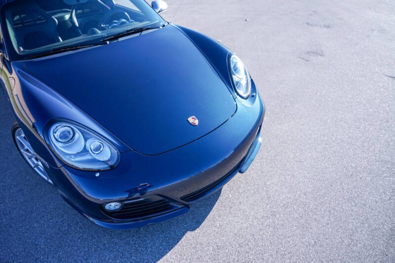 2012 Porsche Cayman R