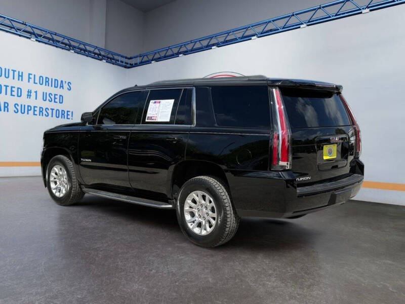2017 GMC Yukon SLT