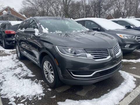 2018 Lincoln MKX for sale at SOUTHFIELD QUALITY CARS in Detroit MI