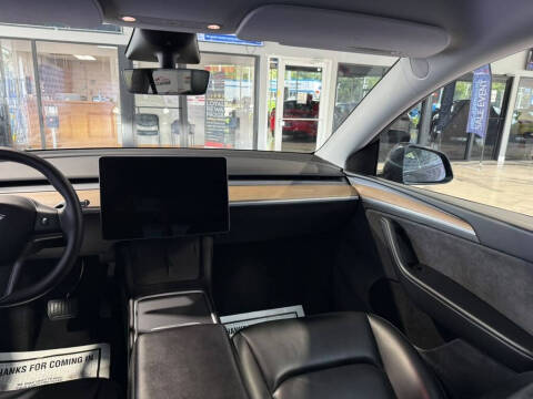 2023 Tesla Model Y Long Range