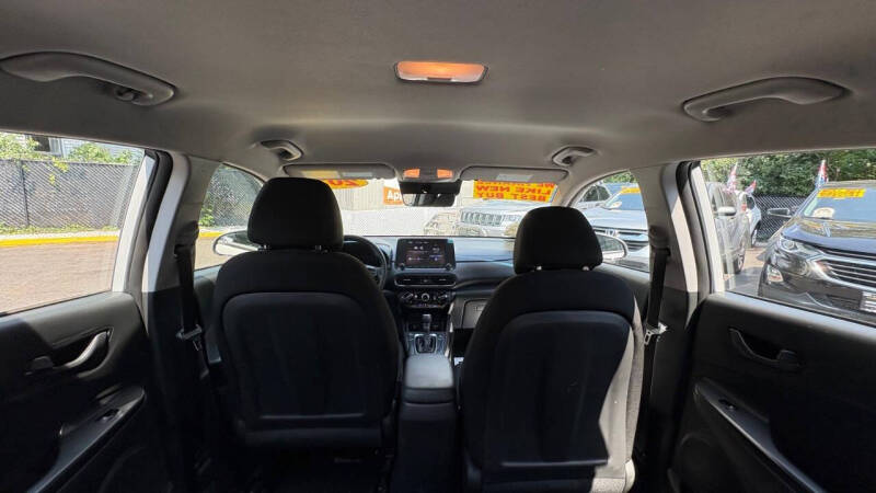 2022 Hyundai Kona SE