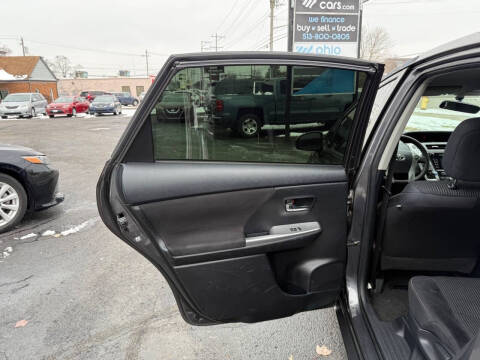 2015 Toyota Prius v Two