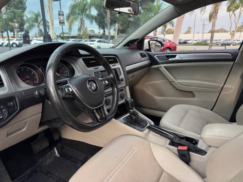 2015 Volkswagen Golf