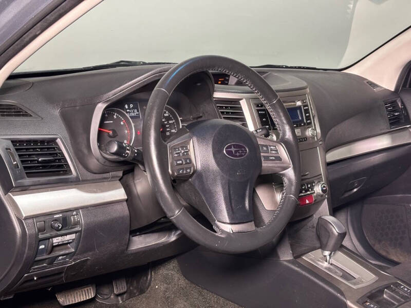 2013 Subaru Outback 2.5i Premium