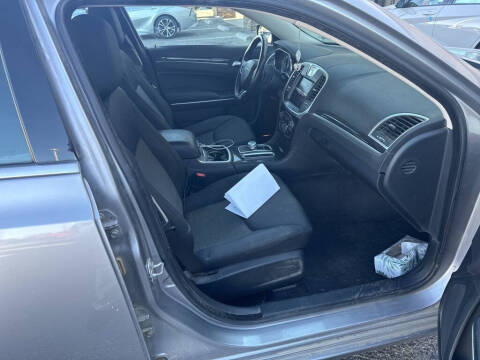 2018 Chrysler 300 Touring