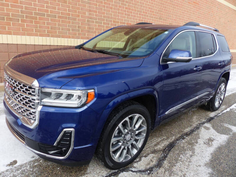 2023 GMC Acadia Denali