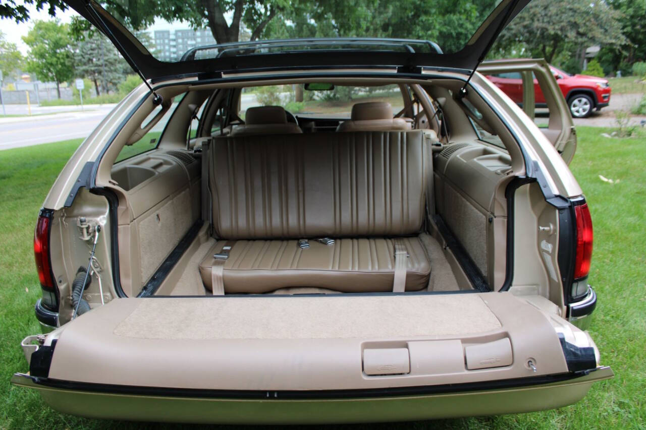 1996 Buick Roadmaster 9