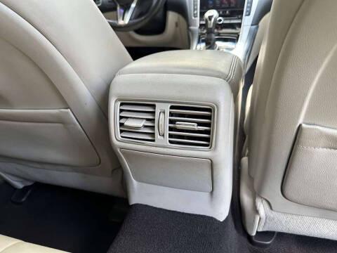 2021 Infiniti Q50 Luxe