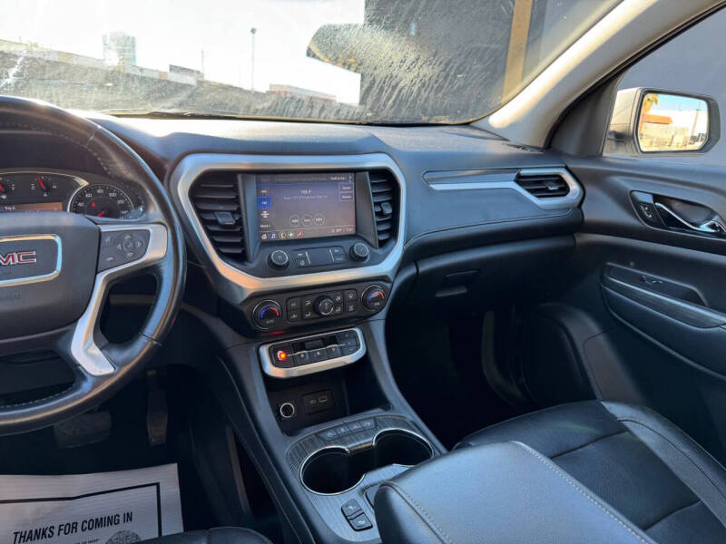 2020 GMC Acadia SLT