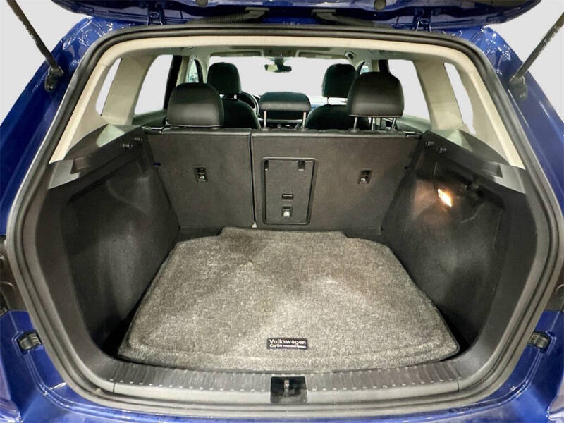 2022 Volkswagen Taos SE 4Motion