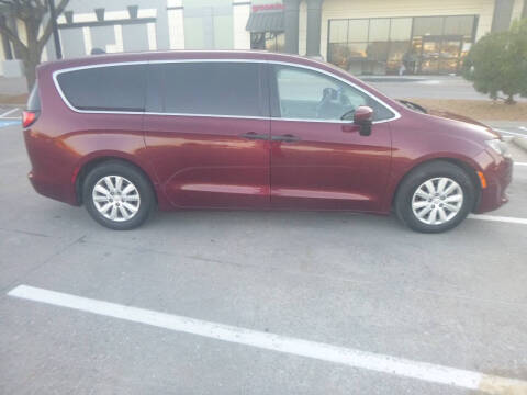 2019 Chrysler Pacifica L