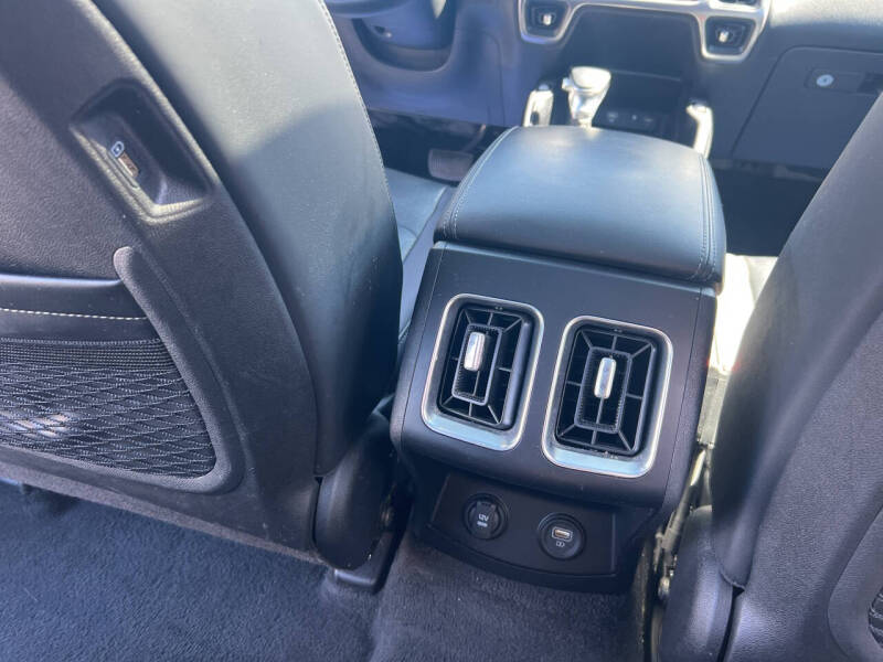 2023 Kia Sorento X-Line S
