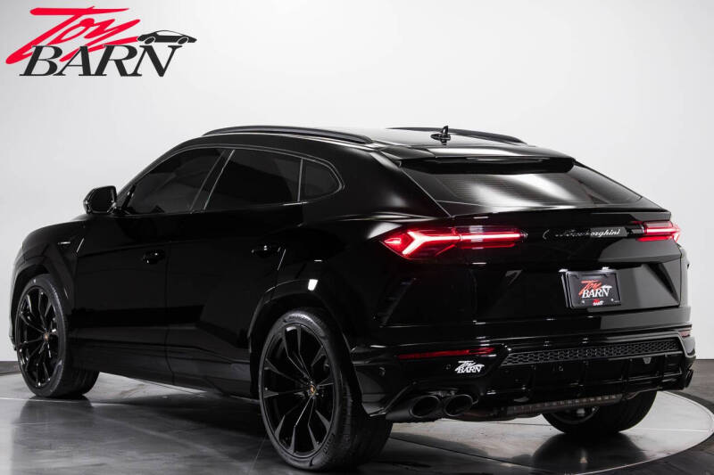 2022 Lamborghini Urus