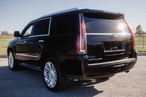2016 Cadillac Escalade Platinum