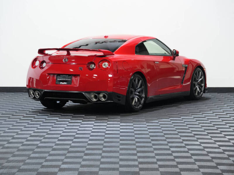 2013 Nissan GT-R Premium