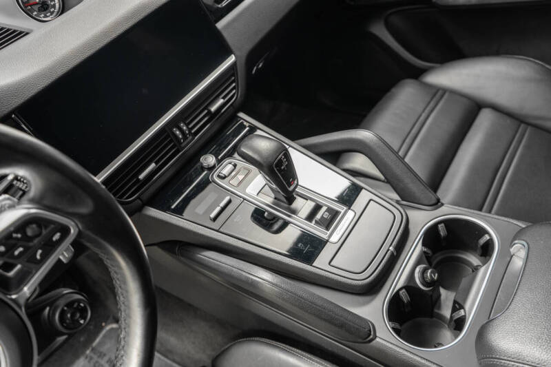 2022 Porsche Cayenne Coupe