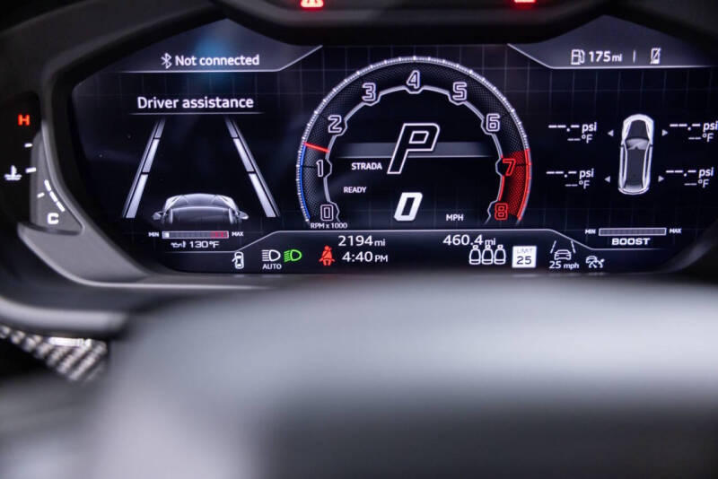 2023 Lamborghini Urus Performante