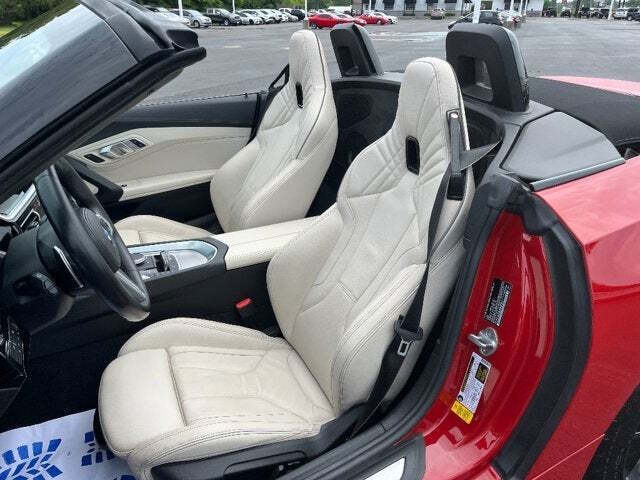 2019 BMW Z4 27