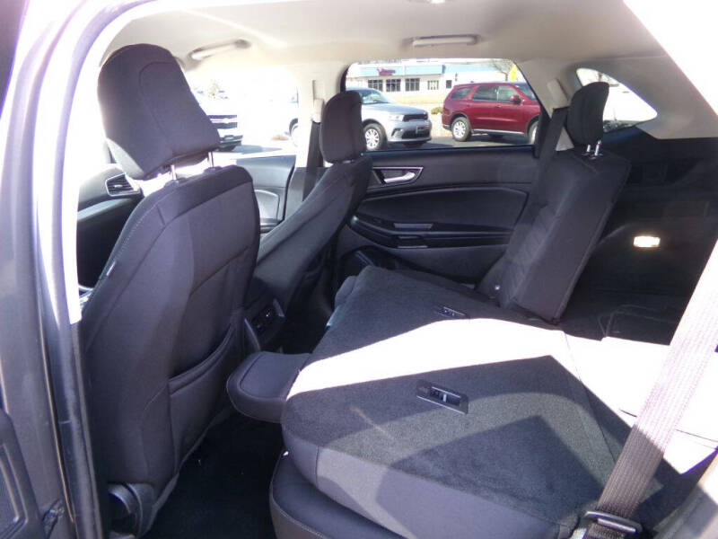 2023 Ford Edge SE