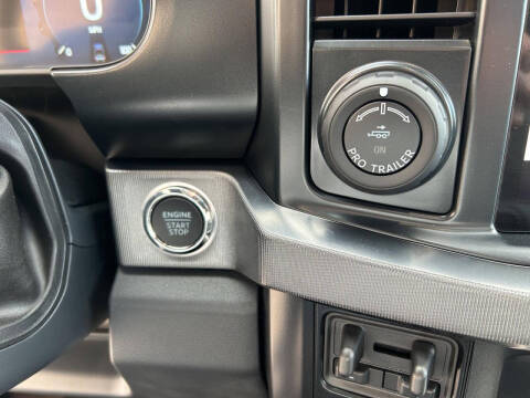 2025 Ford F-450 Super Duty Platinum