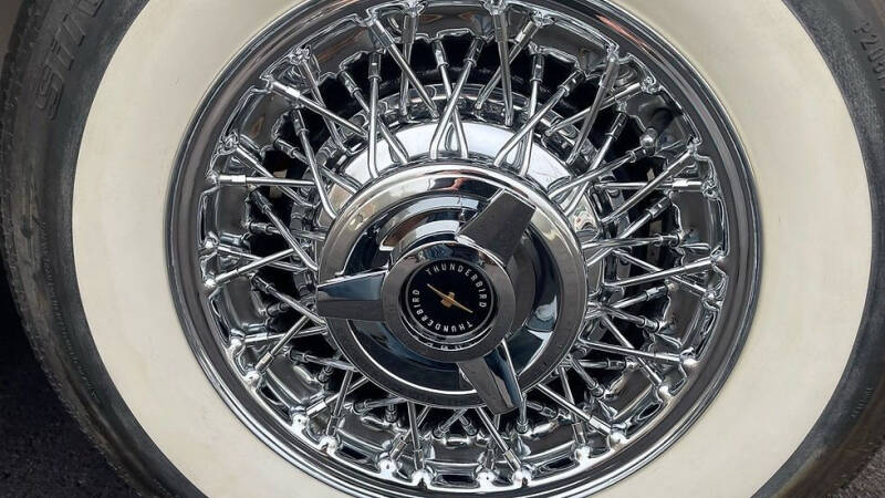 1956 Ford Thunderbird