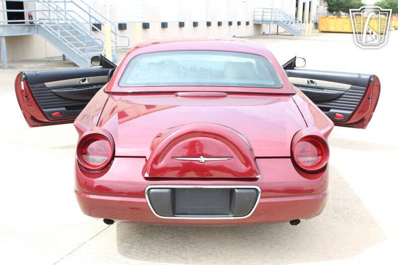 2004 Ford Thunderbird Deluxe