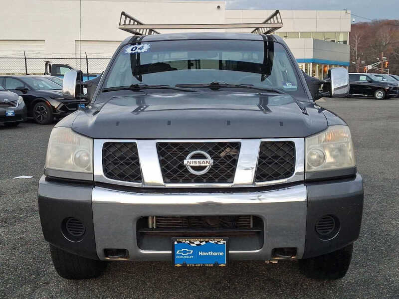 2004 Nissan Titan SE