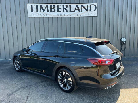 2019 Buick Regal TourX Essence