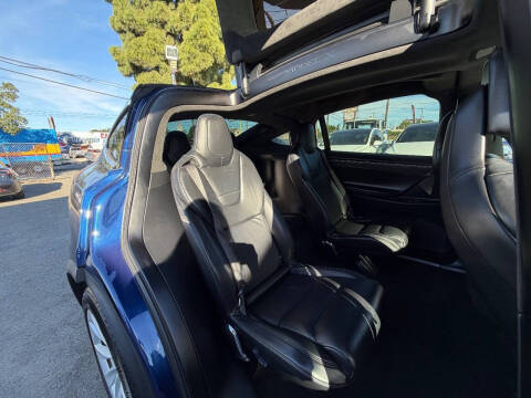 2017 Tesla Model X 75D