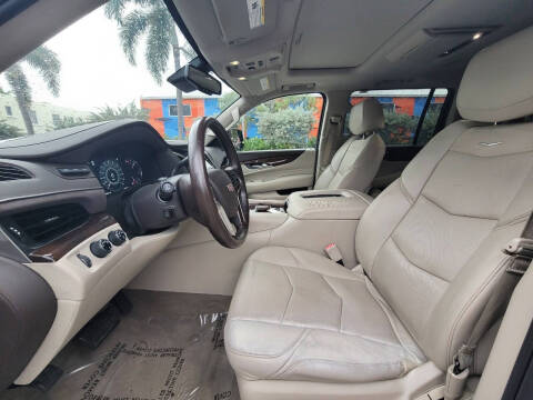 2016 Cadillac Escalade ESV Luxury Collection