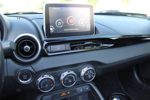 2017 FIAT 124 Spider Lusso