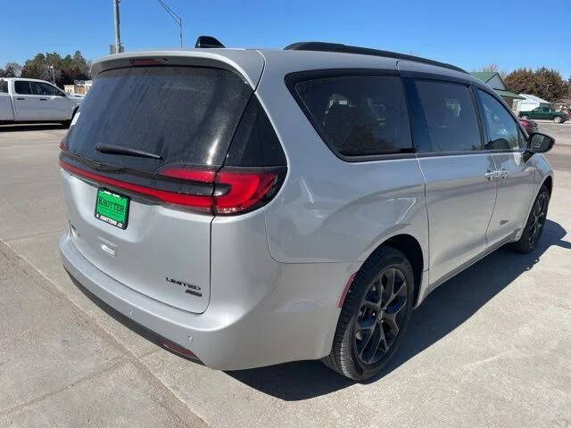 2026 Chrysler Pacifica Limited