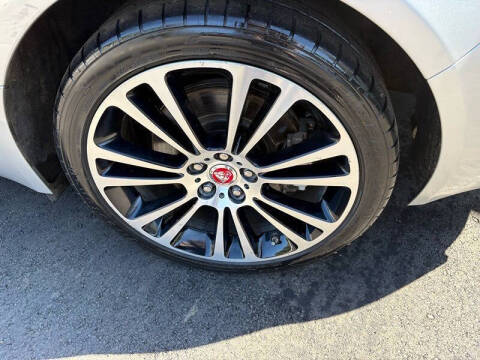 2017 Jaguar XF 35t Prestige