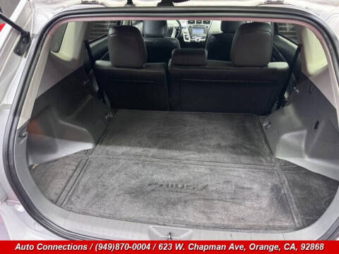2014 Toyota Prius v Five