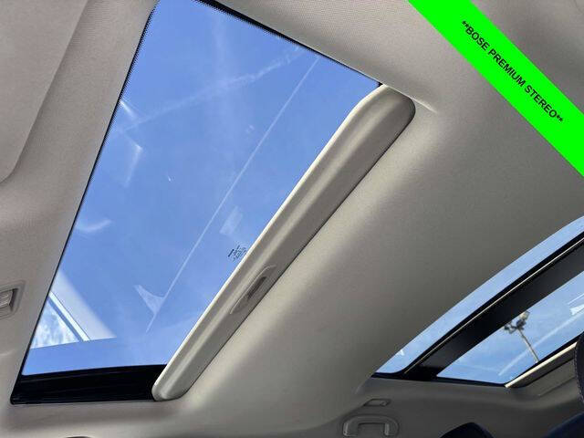 2017 Nissan Pathfinder SL