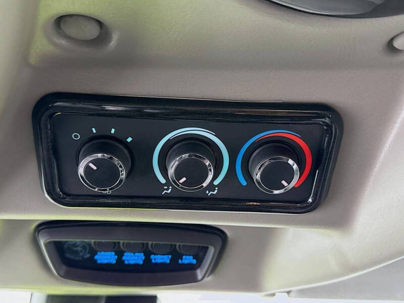 2025 GMC Savana 2500