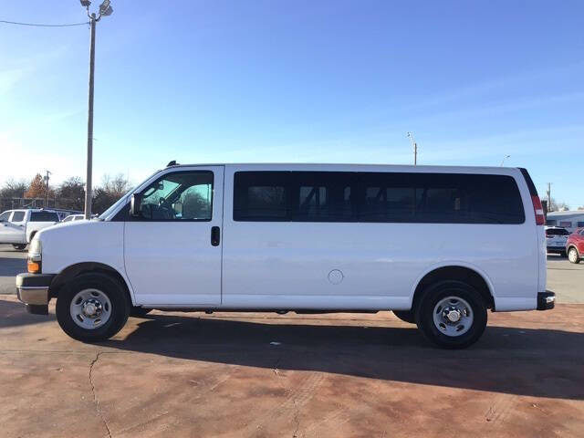 Used 2017 Chevrolet Express Passenger LS with VIN 1GAZGPFG0H1270408 for sale in Vinita, OK