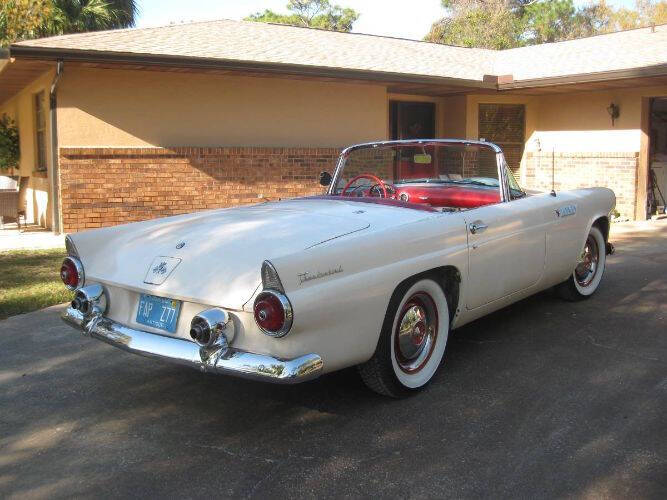 1955 Ford Thunderbird
