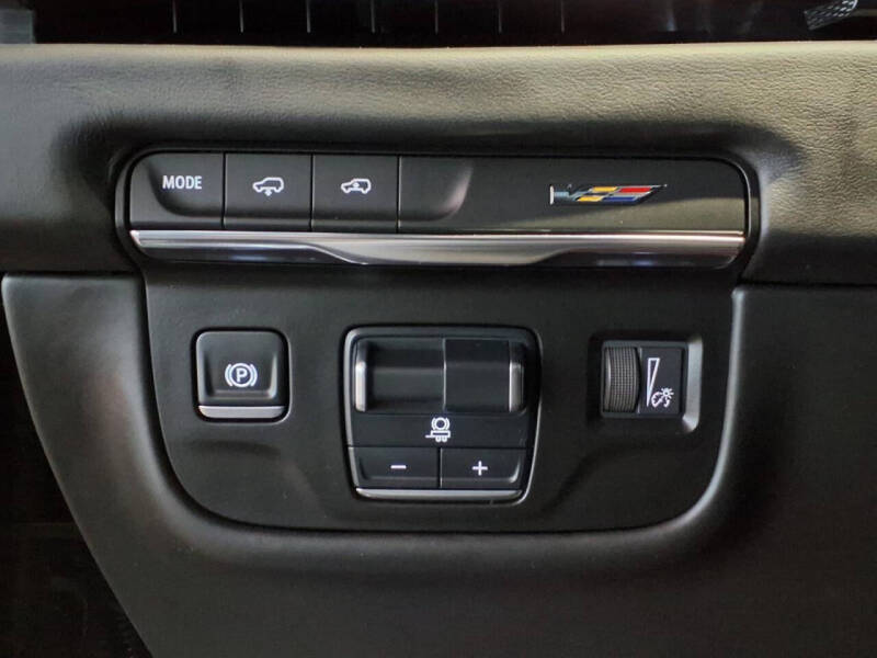 2025 Cadillac Escalade-V