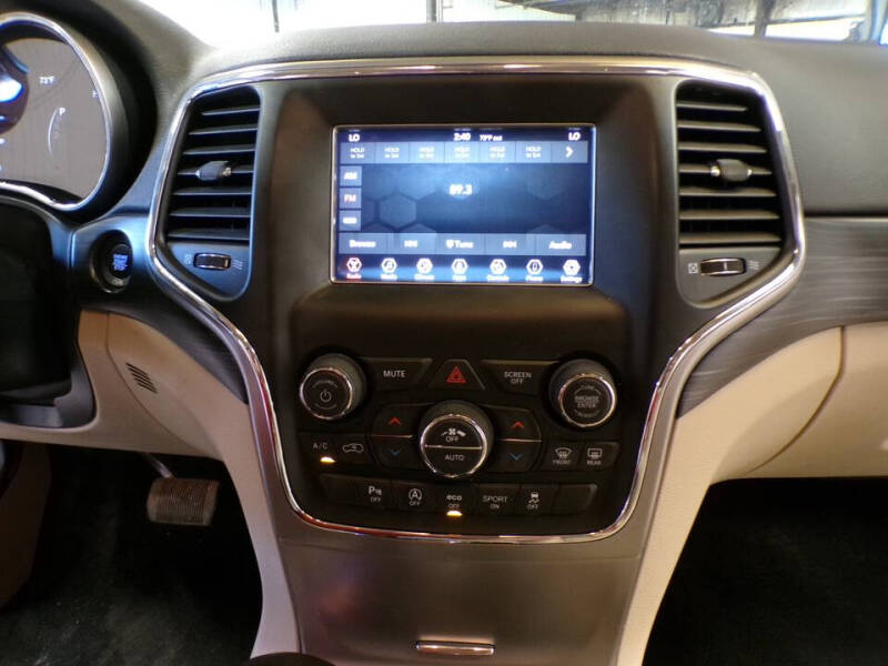 2020 Jeep Grand Cherokee Laredo E