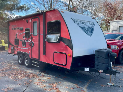 2018 Winnebago Micro Minnie 2106FBS