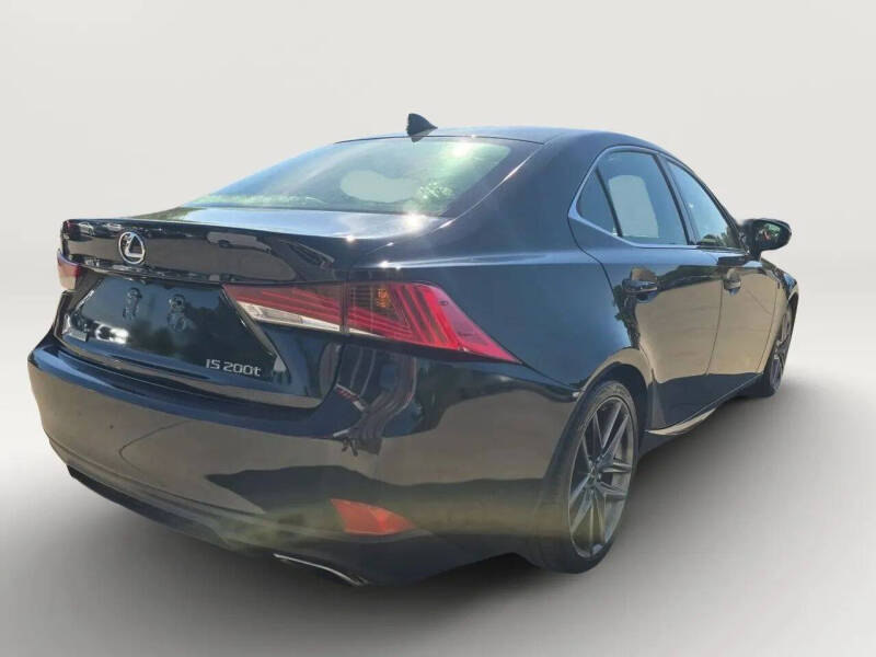 2017 Lexus IS 200t