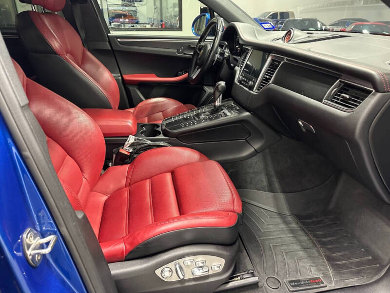 2018 Porsche Macan GTS