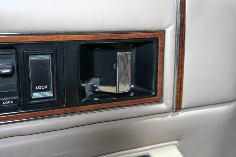 1992 Cadillac DeVille